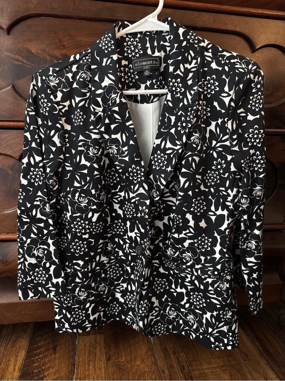 Elementz Black & White Floral Notch-Lapel Blazer